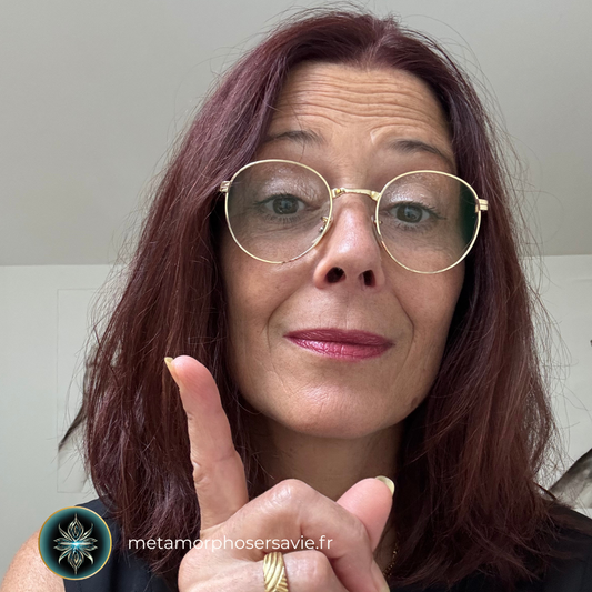 Interview : Une psychologue décrypte le mal-être au travail après 45 ans 😊